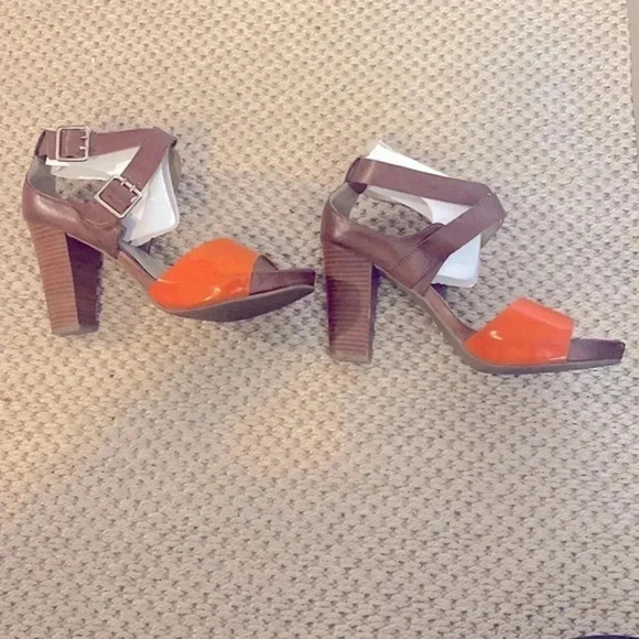 Kenneth Cole Reaction Leather‎ Heels—size 10 - Picture 4 of 6